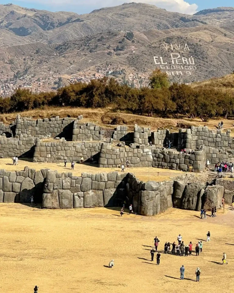 Passeio Arqueológico pela Cidade
